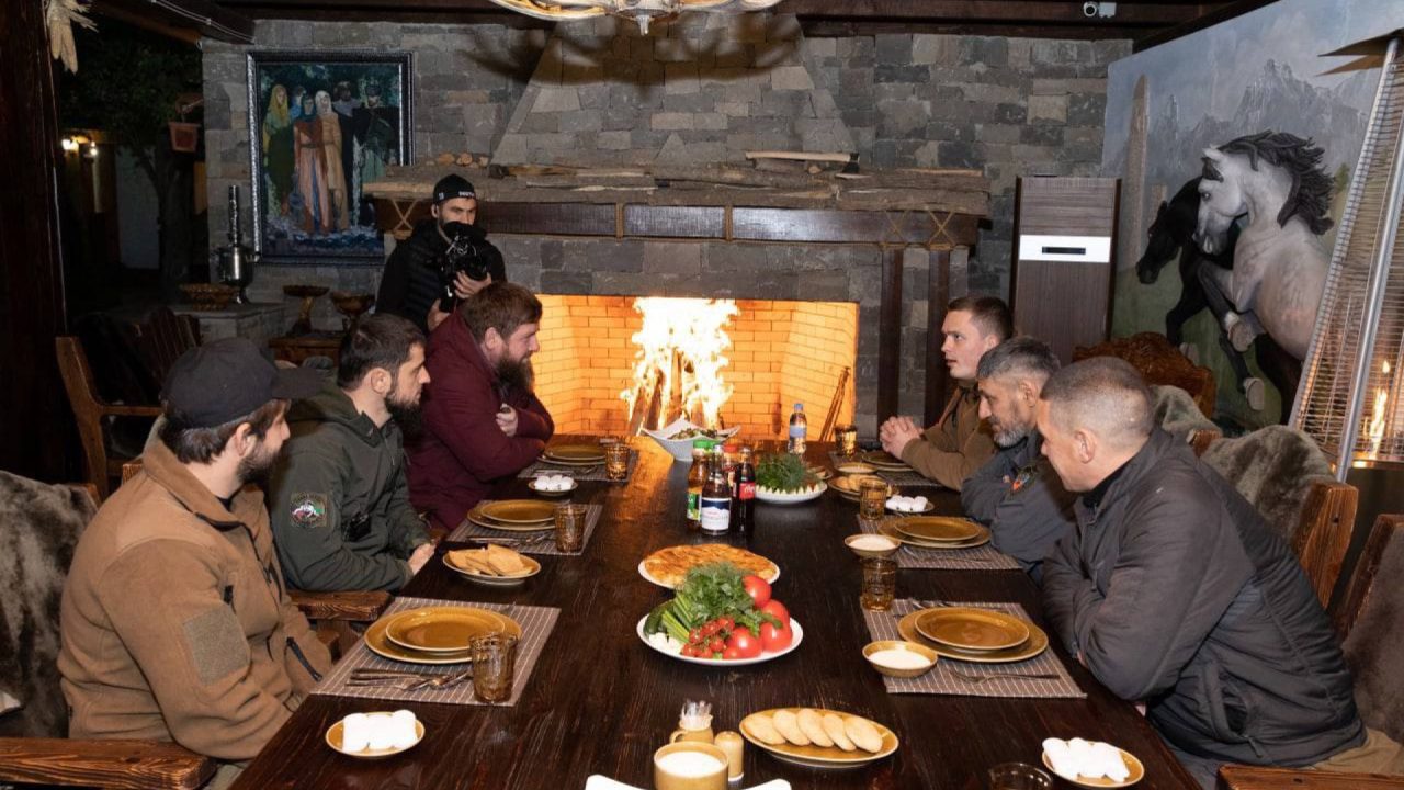 Яков Хачанян с Главой Чеченской Республики Рамзаном Ахматовичем Кадыровым Яков Хачанян с Главой Чеченской Республики Рамзаном Ахматовичем Кадыровым