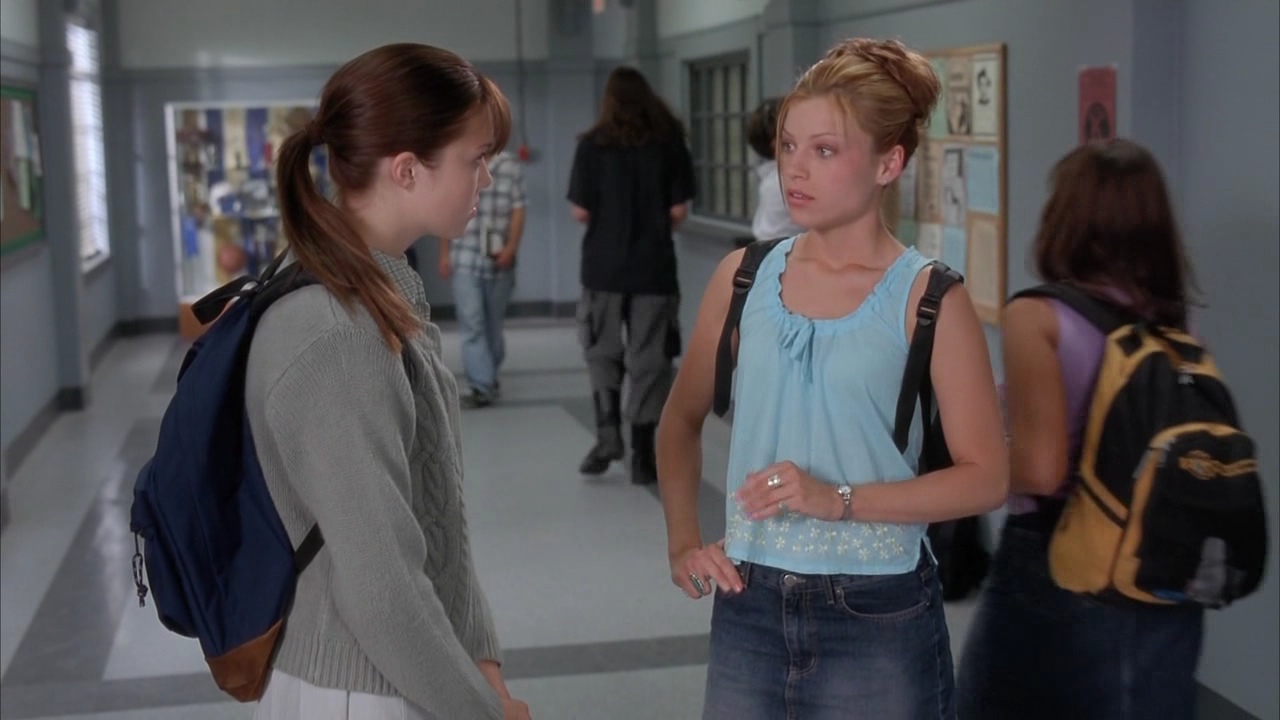 Lauren German in A Walk to Remember (on the right) lauren-german-in-a-walk-to-remember