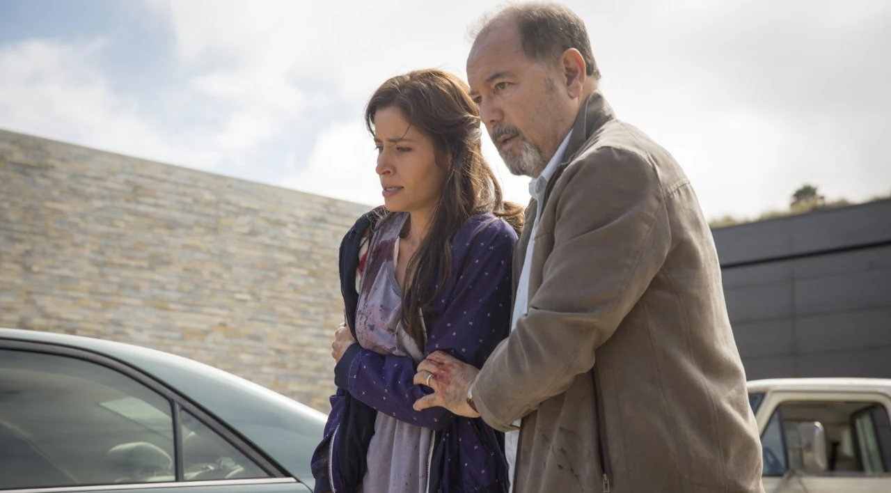 Mercedes Mason in Fear the Walking Dead mercedes-mason-in-fear-the-walking-dead