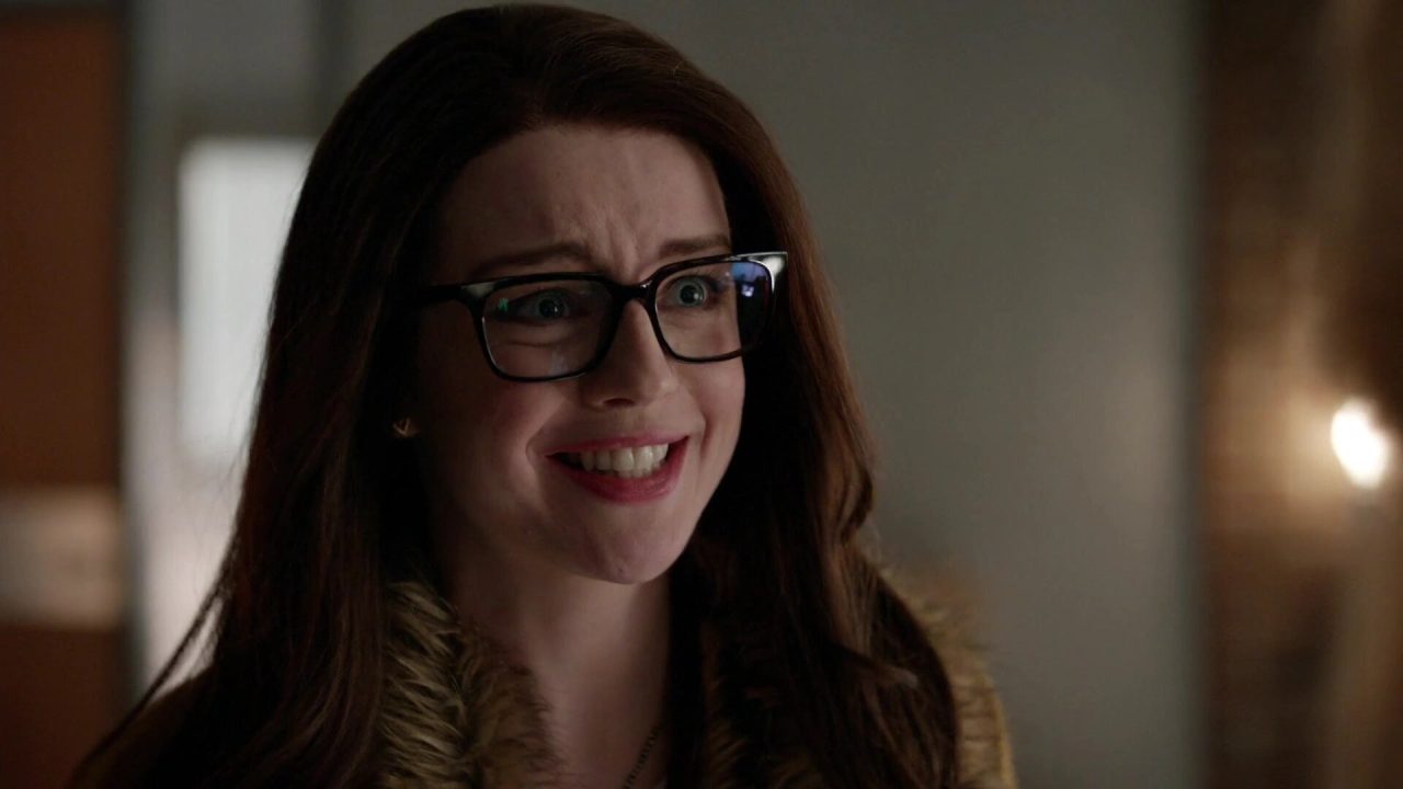 Kacey Rohl in Arrow kacey-rohl-in-arrow