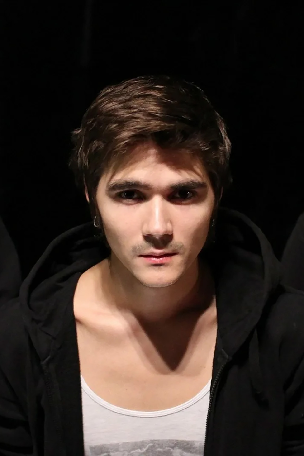 Юрий Музыченко в молодости Юрий Музыченко в молодости