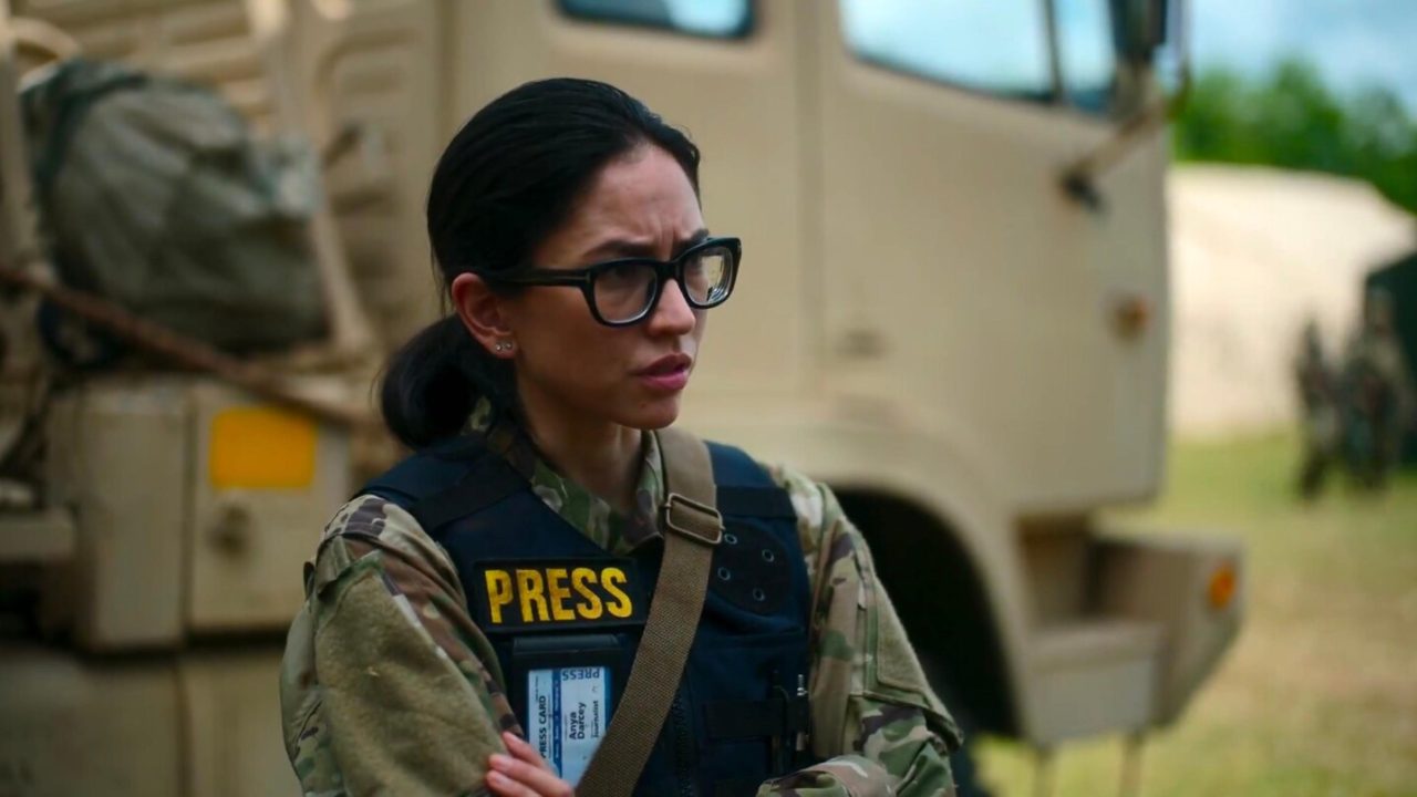 Соноя Мидзуно в фильме «Падение империи» Соноя Мидзуно в фильме «Падение империи»