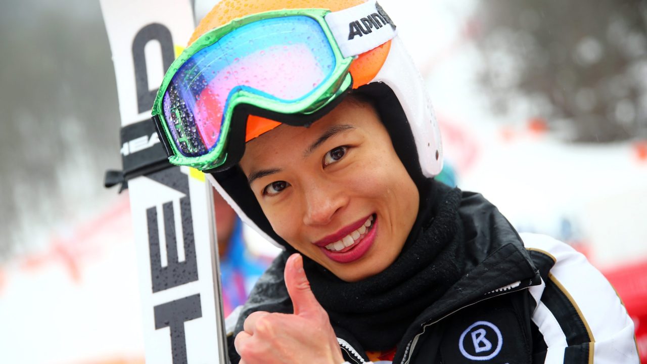 Ванесса Мэй после соревнований по гигантскому слалому среди женщин в горнолыжном центре «Роза Хутор» на Олимпийских играх в Сочи 2014 года Ванесса Мэй после соревнований по гигантскому слалому среди женщин в горнолыжном центре «Роза Хутор» на Олимпийских играх в Сочи 2014 года