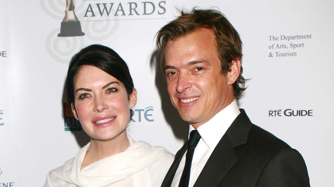 Лара Флинн Бойл с мужем Дональдом Реем Томасом Лара Флинн Бойл с мужем Дональдом Реем Томасом