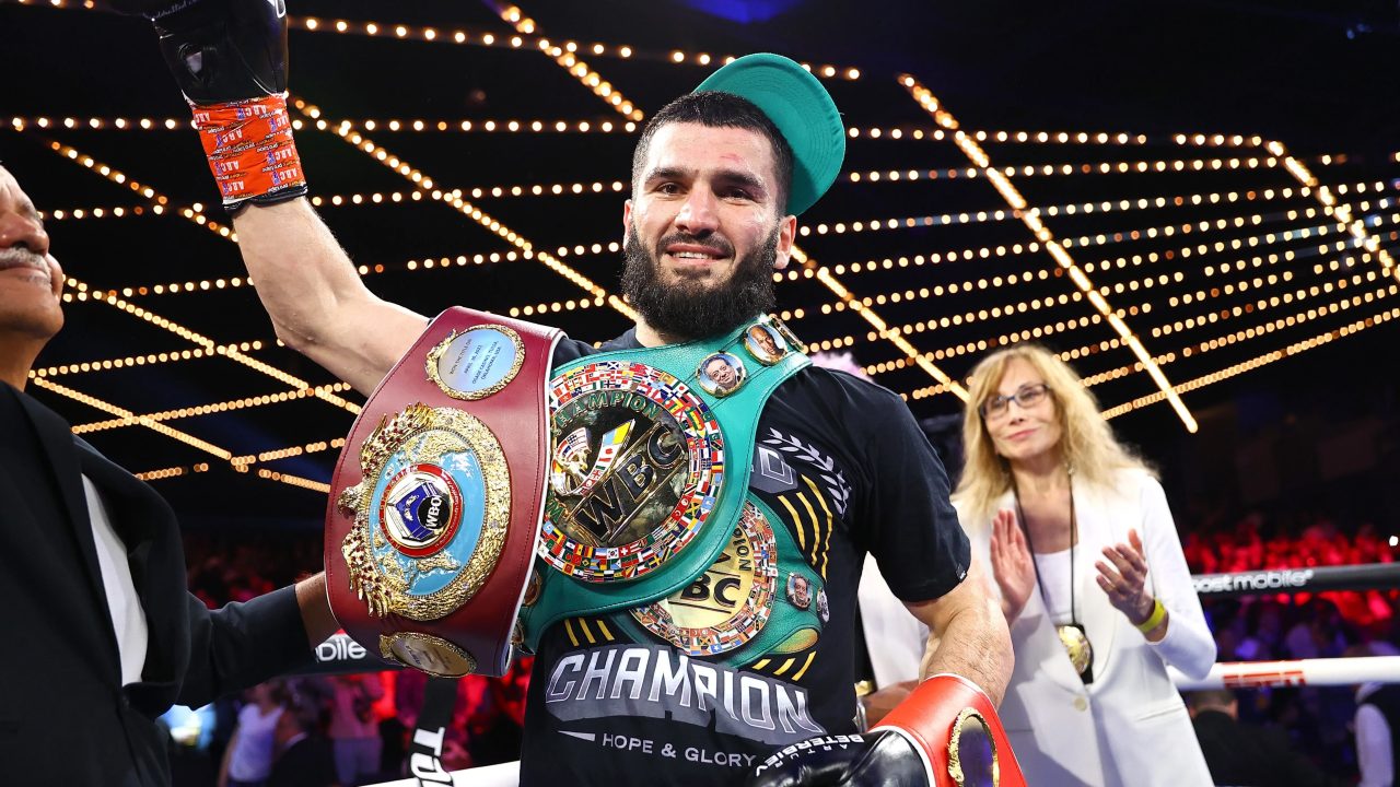 Артур Бетербиев Артур Бетербиев