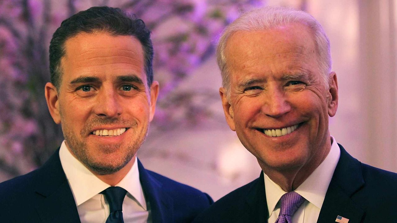 Хантер Байден с отцом Джо Байденом Хантер Байден с отцом Джо Байденом